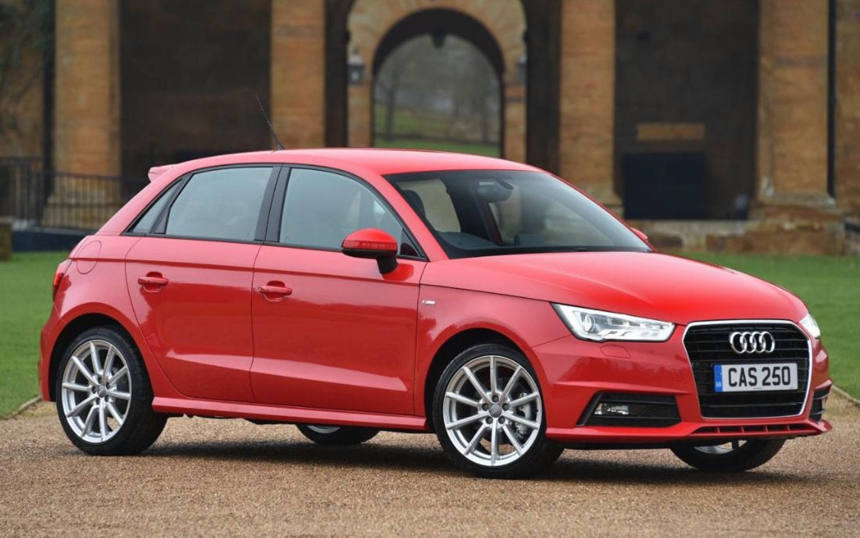 2011-2015 Audi A1 Service & Repair Manual preview img 1