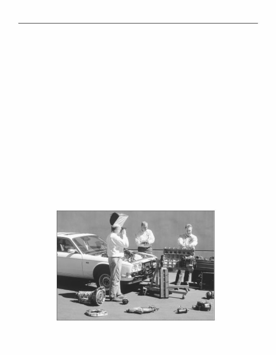 1987 Jaguar XJ6 Service & Repair Manual preview img 4