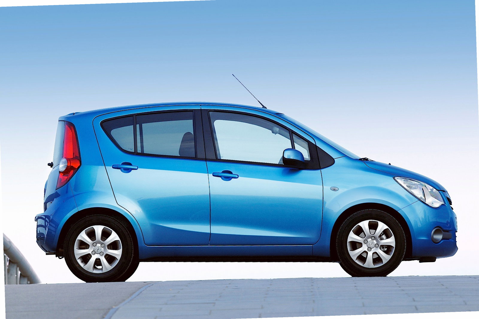 2011 VAUXHALL AGILA B Service and Repair Manual preview img 1