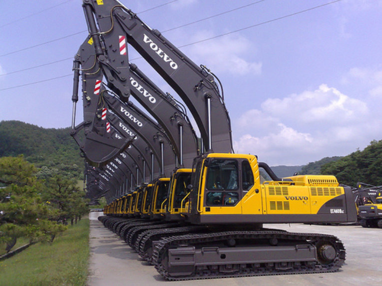 VOLVO EC240C L Excavator Service and Repair Manual preview img 1