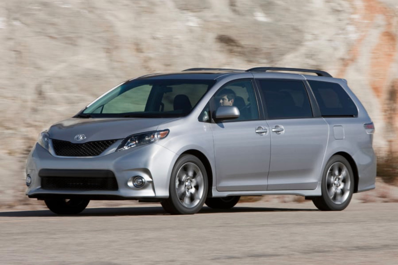 2010 Toyota Sienna Service & Repair Manual preview img 1